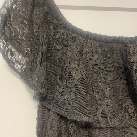 American Eagle Outfitters Grey Lace Off the Shoulder Top Size Medium Y2K - Picture 3 of 7